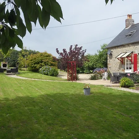 Bed & Breakfast Et Table D'hotes Du Vieil Hetre Mantilly